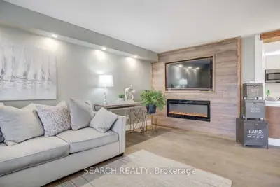 Condo Apartment in Mississauga