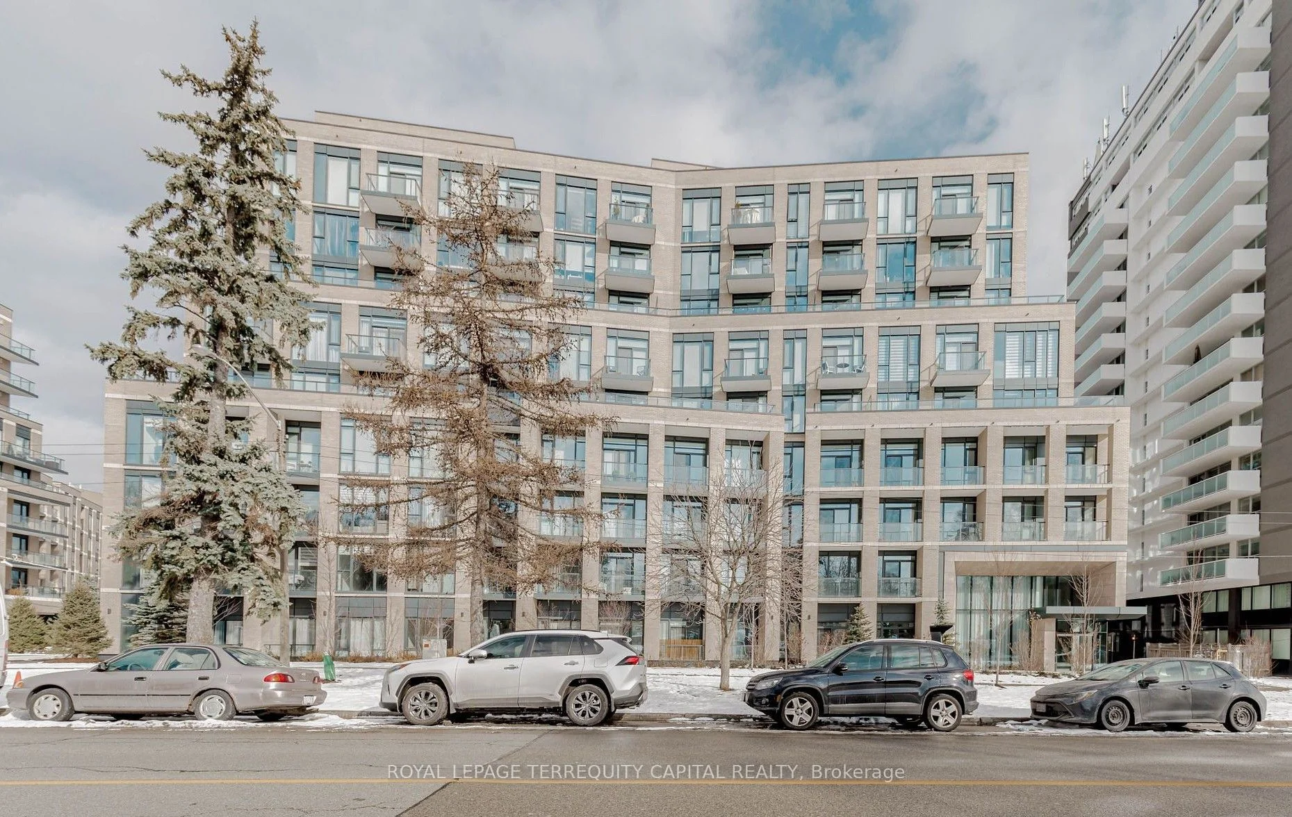 #608 293 The Kingsway, Toronto W08, On, M9a 0e8