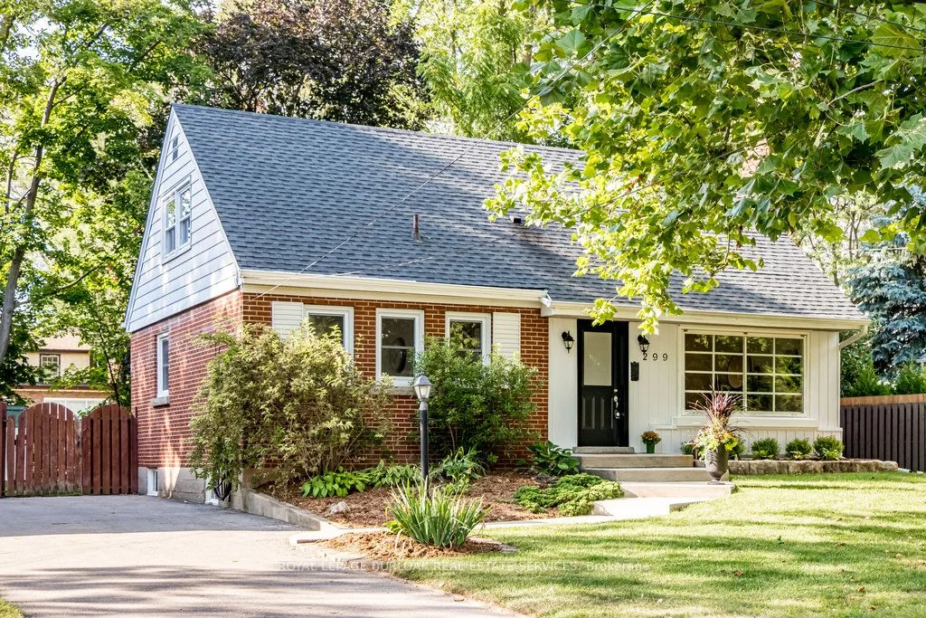 Detached in Burlington