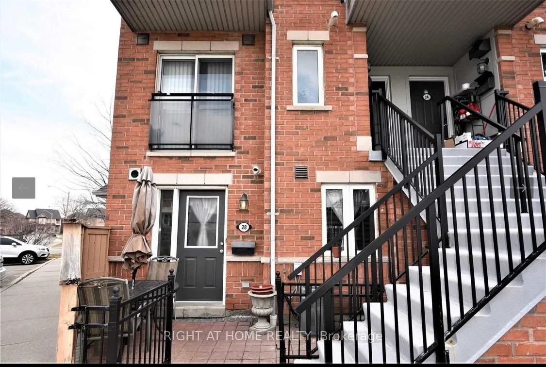 4620 Guildwood Way 28, Mississauga, ON L5R 4H4