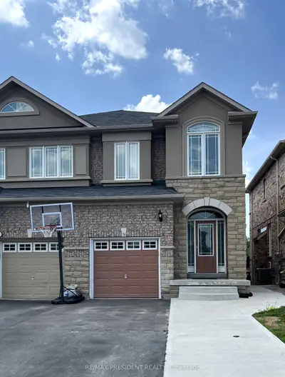 Semi-Detached in Brampton