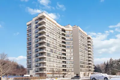Condo Apartment in Brampton