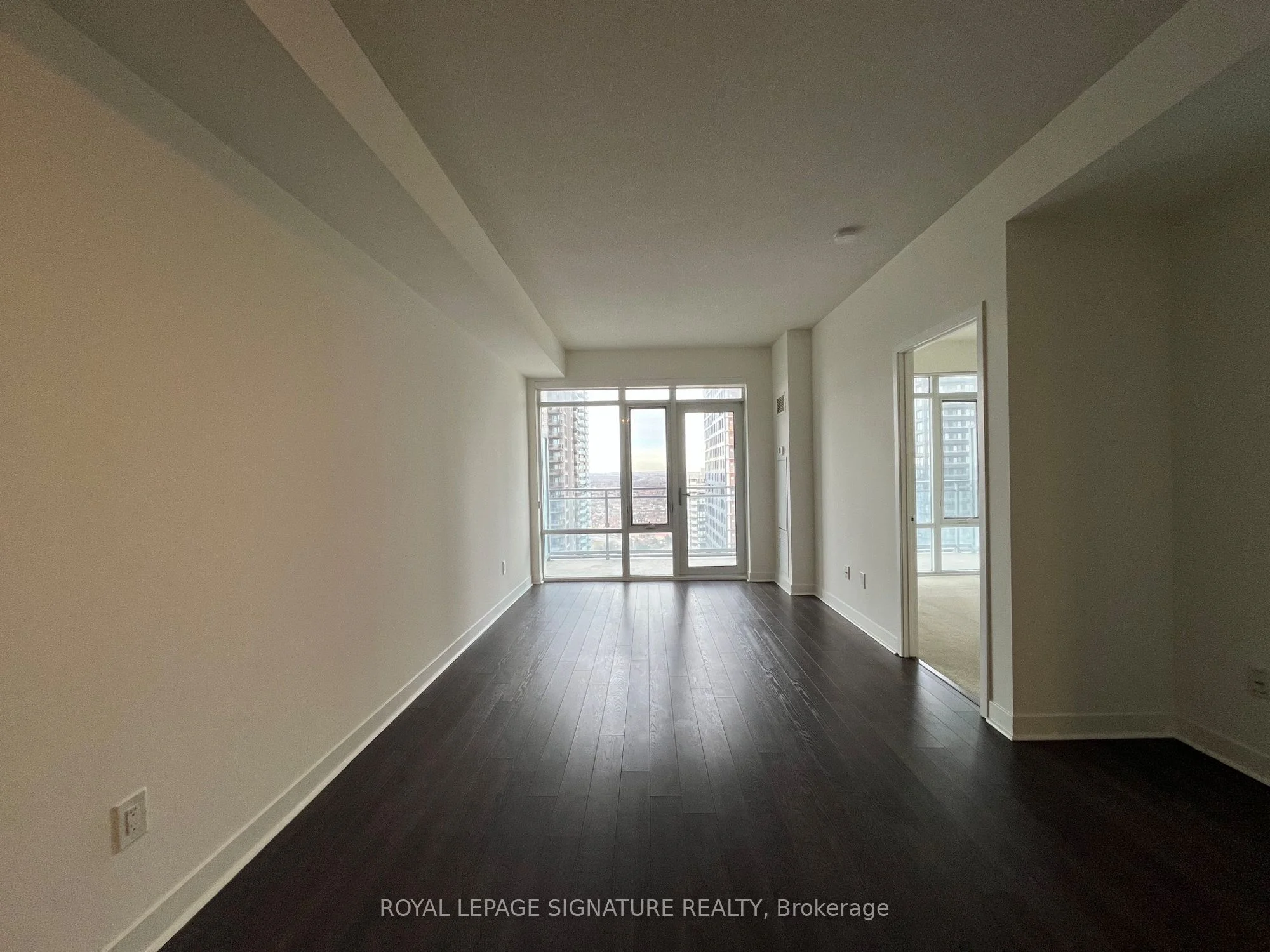 360 Square One Drive 2107, Mississauga, ON L5B 0E6