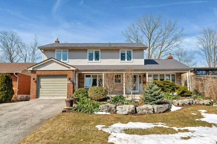Detached in Burlington