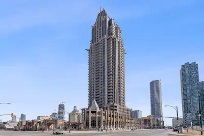 388 Prince Of Wales Drive 2605, Mississauga, On L5b 0a1