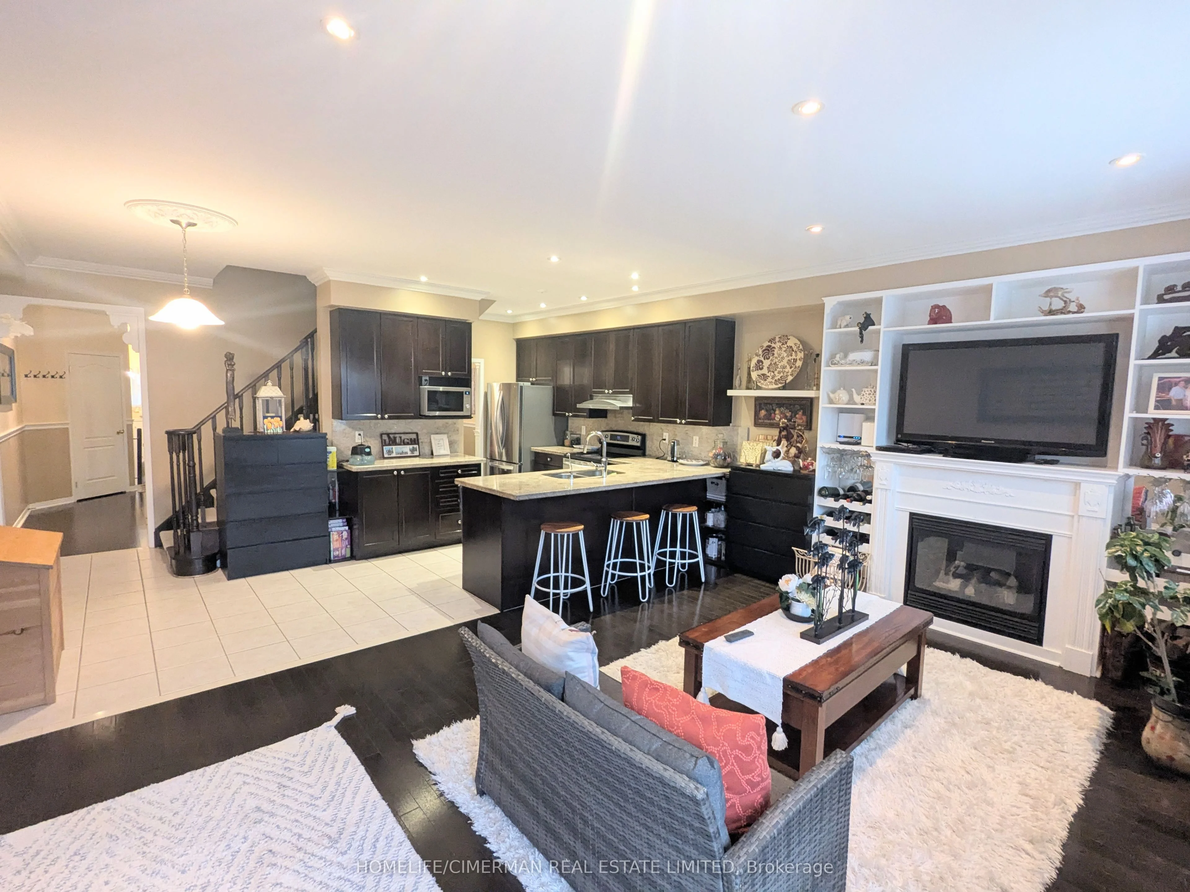 24 Saywell Avenue, Toronto W05, ON M3J 0E9