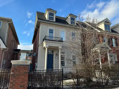 3541 Eglinton Avenue W, Mississauga, On L5m 7t3
