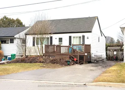 906 Ninth Street, Mississauga, On L5e 1r9