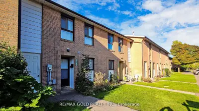 Condo Townhouse in Brampton