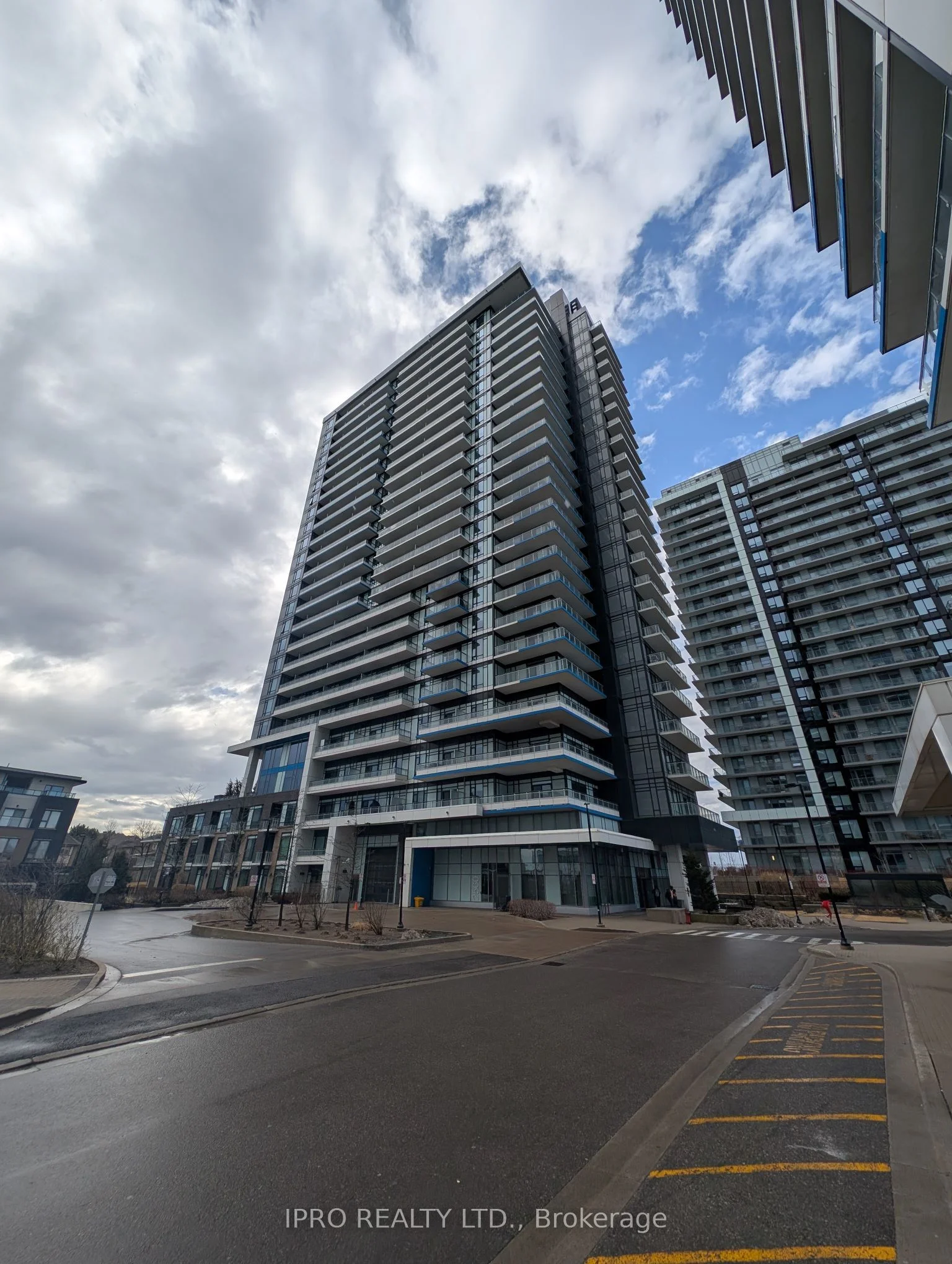 Condo Apartment in Mississauga