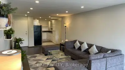 4673 Jane Street 318, Toronto W05, On M3n 2l1