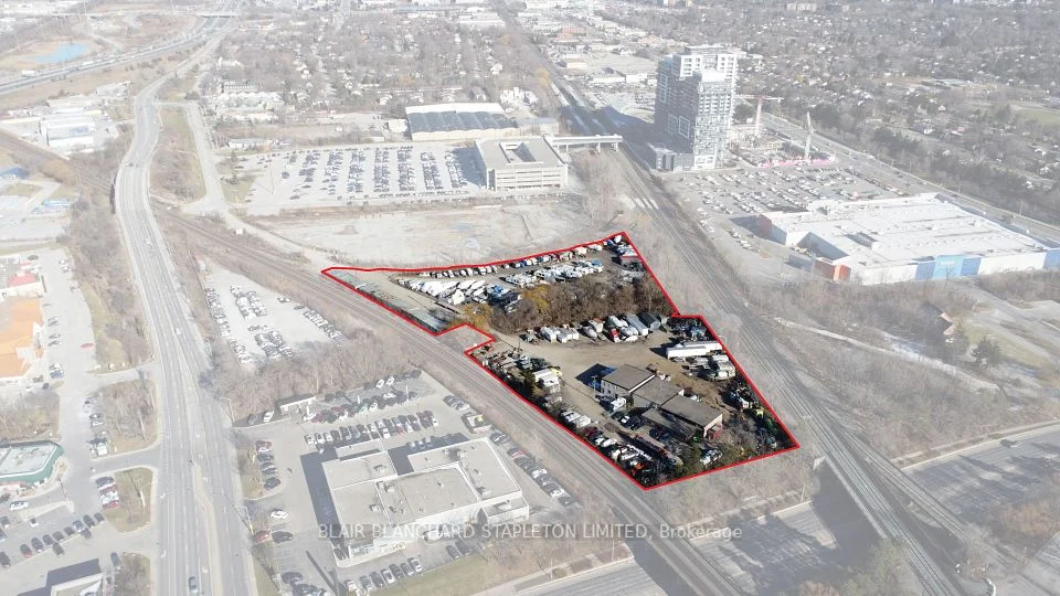 2070, 2078 Queensway Drive, Burlington, On L7r 3t1