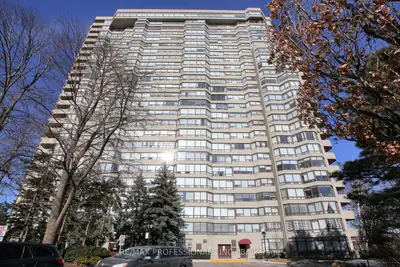 1320 Islington Avenue 1802, Toronto W08, On M9a 5c6