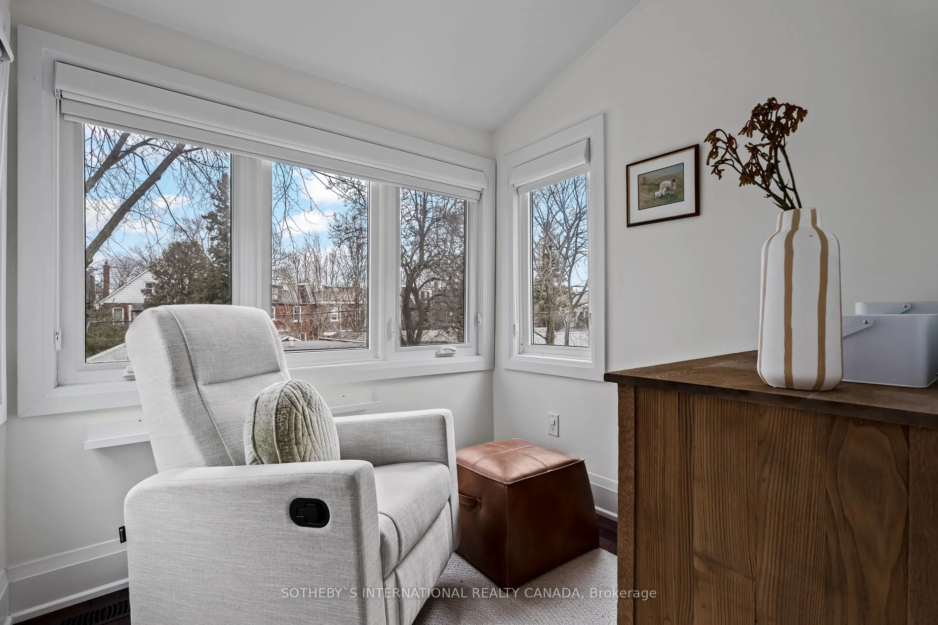 11A Garden Avenue, Toronto W01, ON M6R 1H5