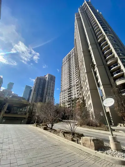 3888 Duke Of York Boulevard 2533, Mississauga, On L5b 4p5