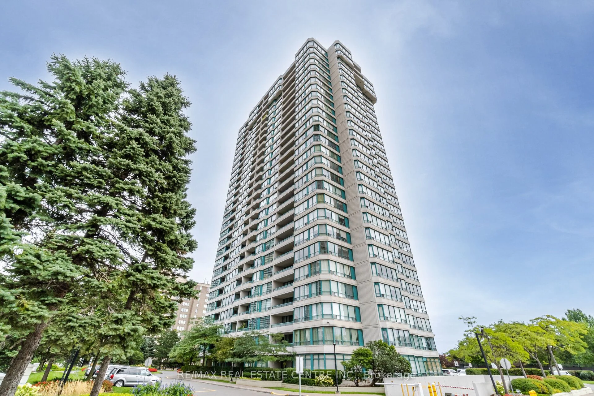 Condo Apartment in Mississauga