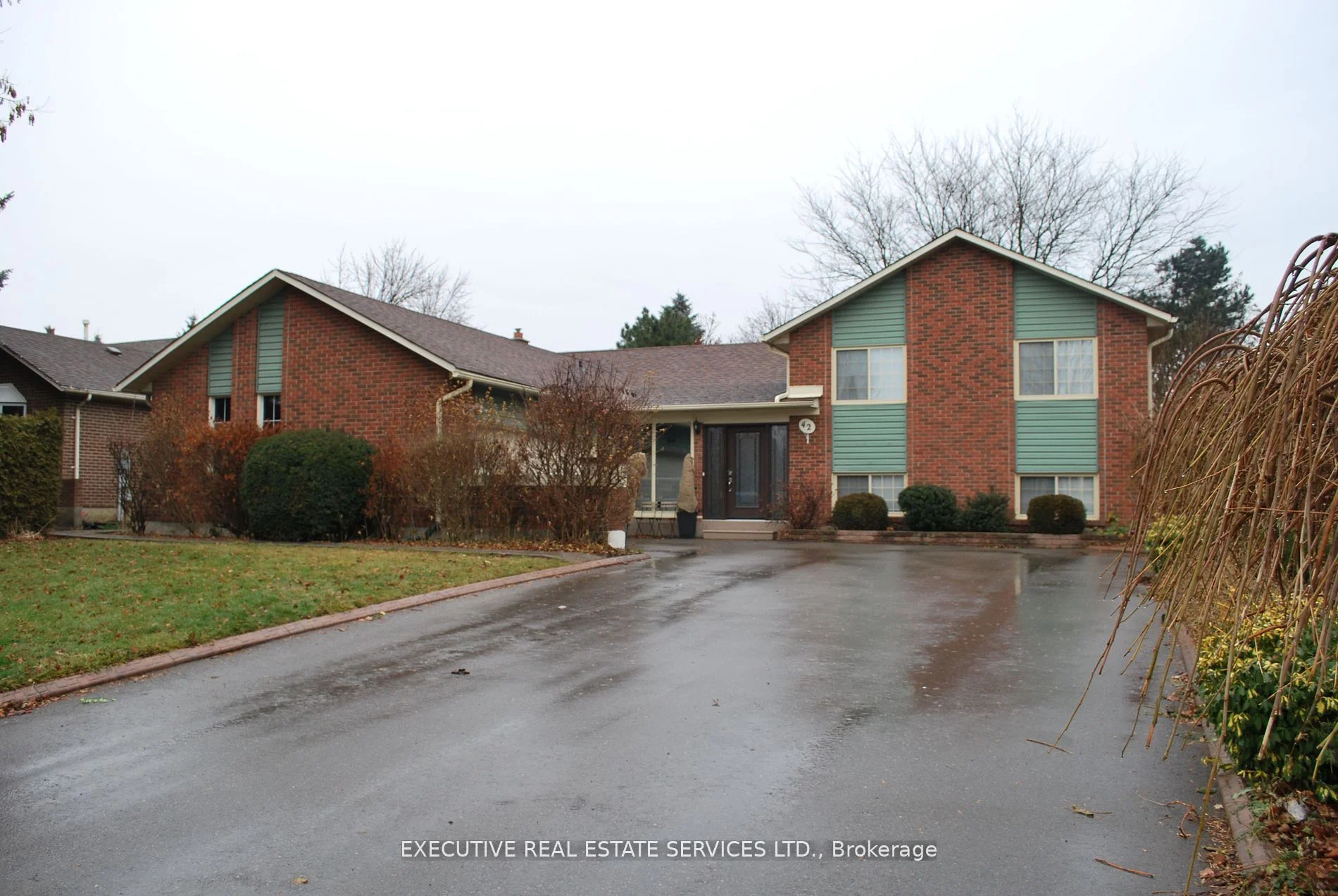 Lower Level in Brampton