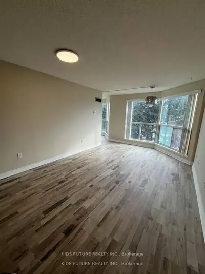 Condo Apartment in Mississauga