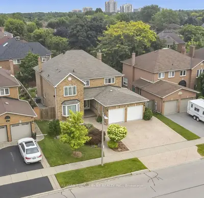 2008 Grenville Drive, Oakville, On L6h 3z3