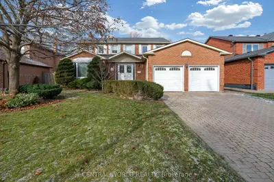 Detached in Brampton