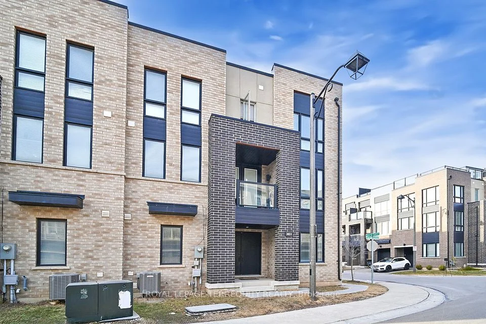 3031 Cascade Common, Oakville, ON, L6H 0R8
