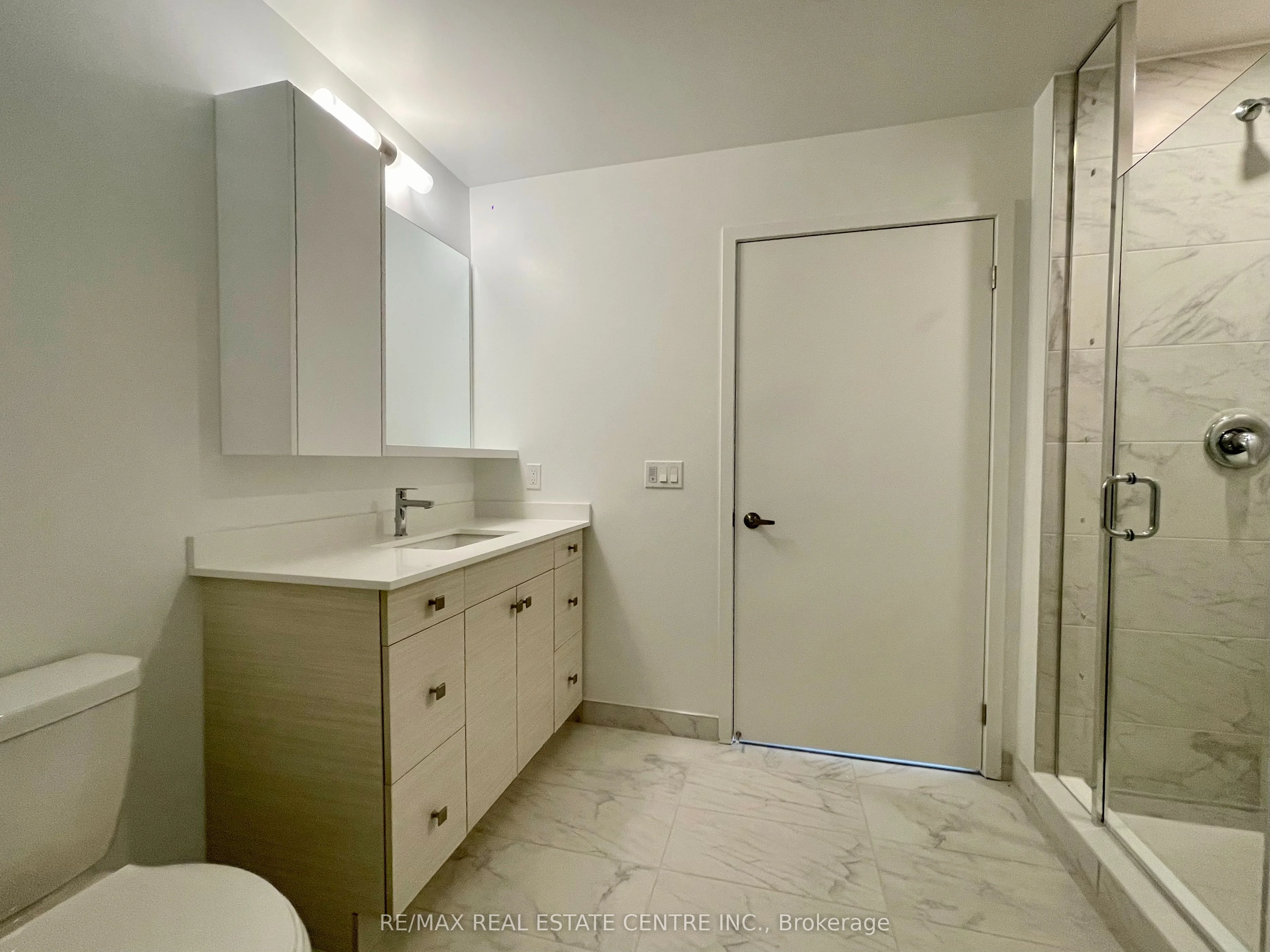 1035 Southdown Road 1606, Mississauga, ON L5J 0A3