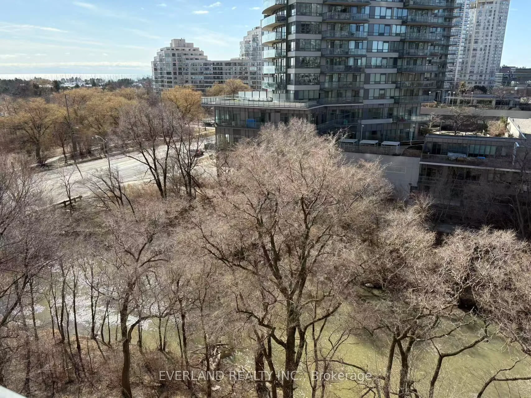 2212 Lakeshore Boulevard W 805, Toronto W06, ON M8V 0C2