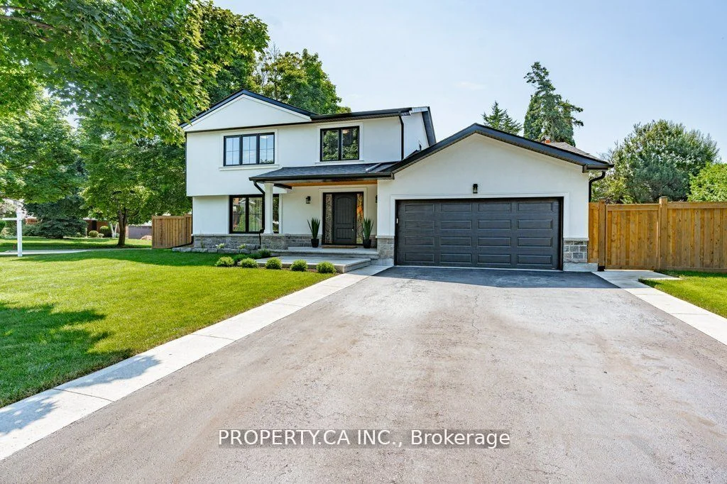 Detached in Oakville