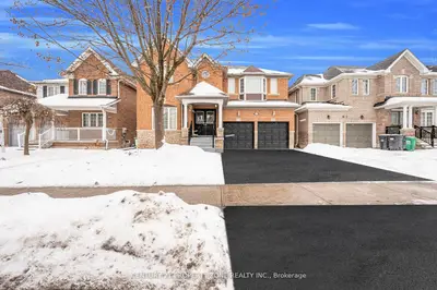 Detached in Brampton