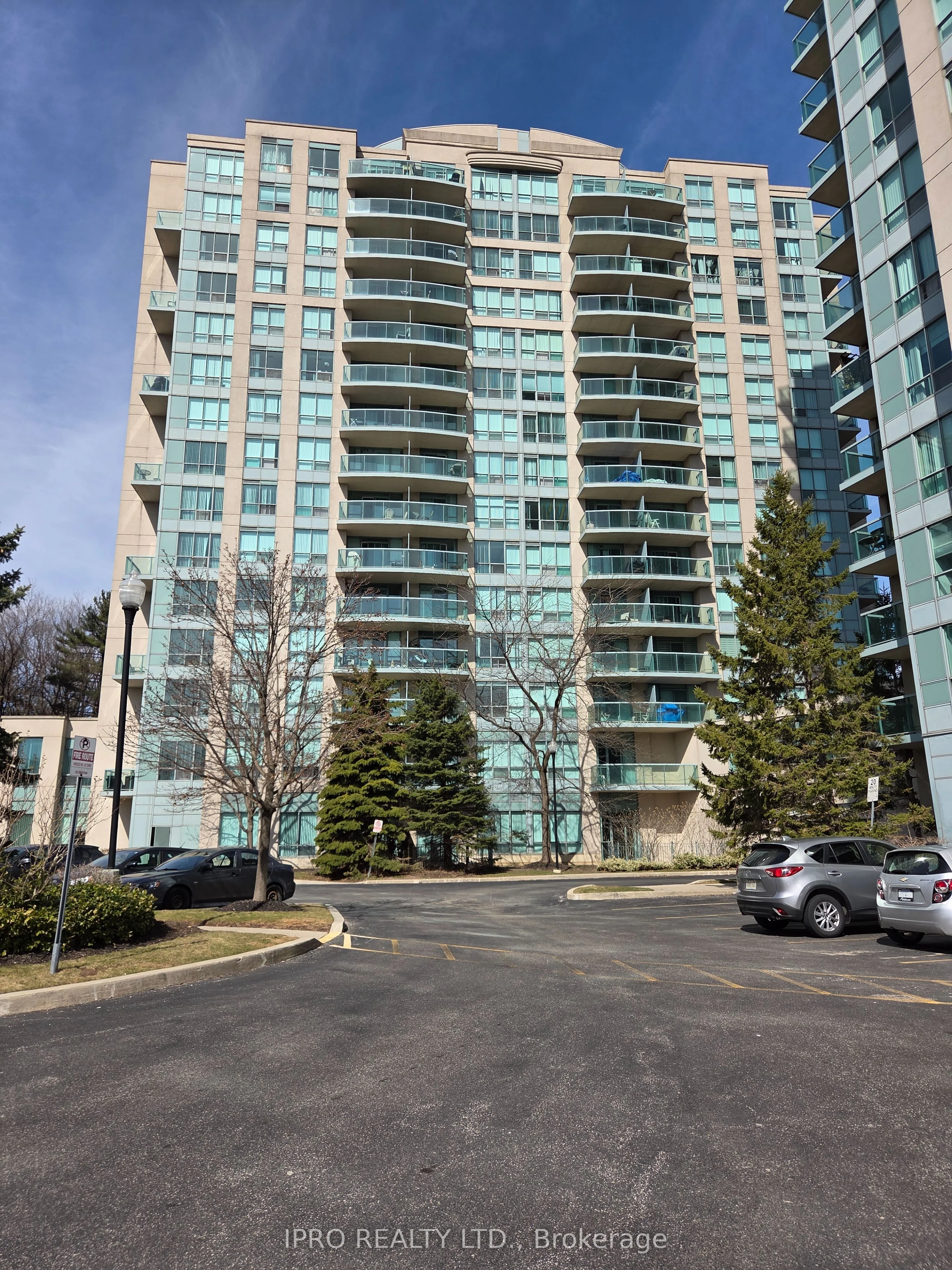 Condo Apartment in Mississauga