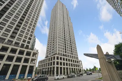 36 Elm Drive W 2209, Mississauga, On L5b 0n3