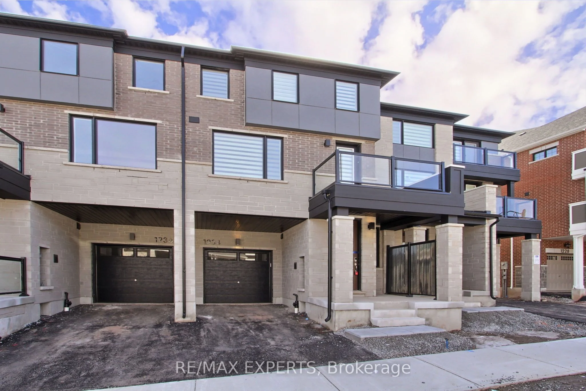 1234 Granary Street, Oakville, On L6h 7y4