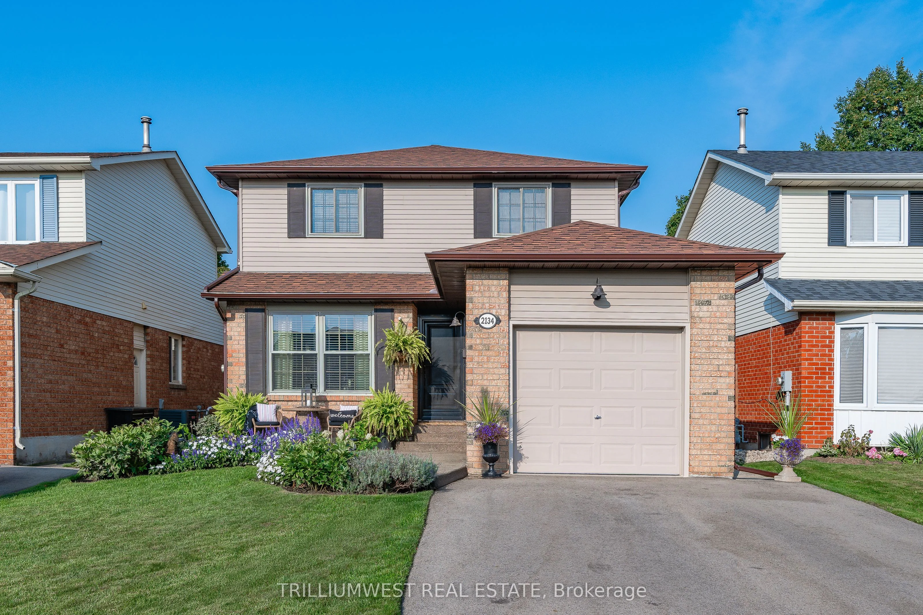 Detached in Burlington