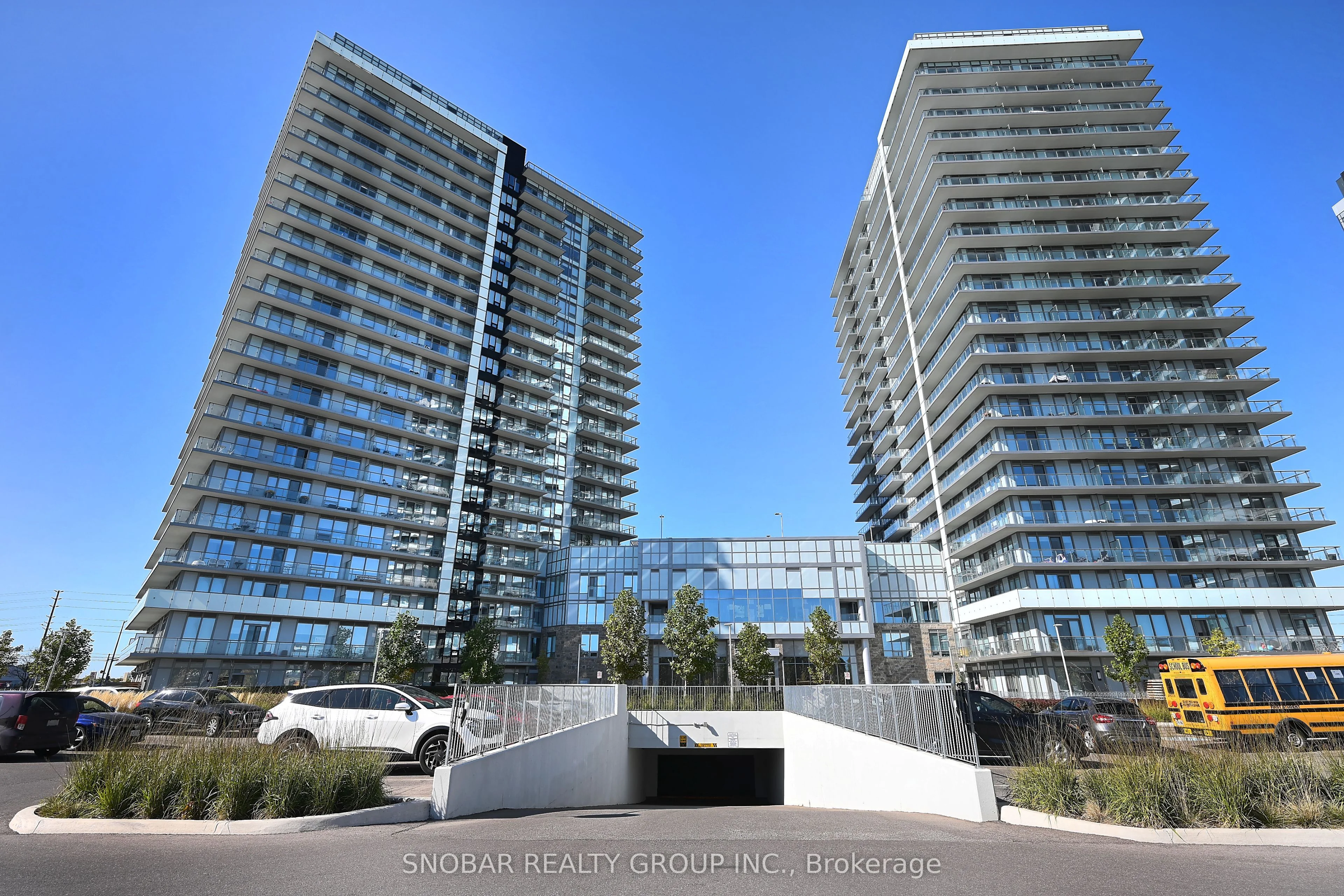 4655 Metcalfe Avenue 910b, Mississauga, On L5m 0z7