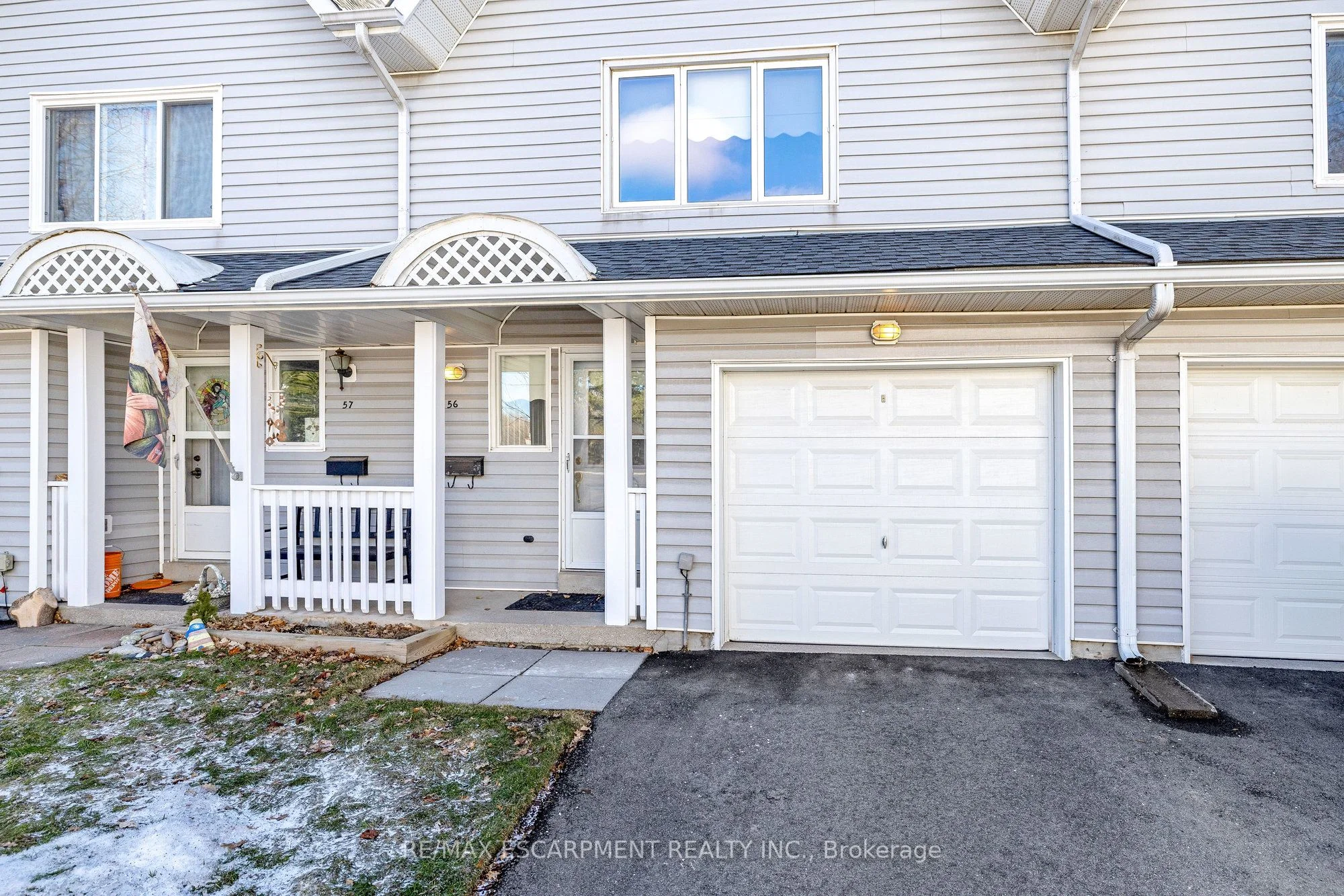 Condo Townhouse in Oakville