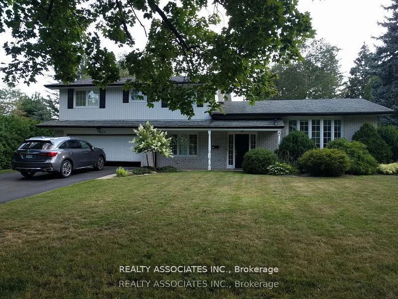 1654 Stonehaven Drive, Mississauga, On L5j 1e7