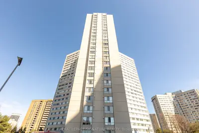 Condo Apartment in Mississauga
