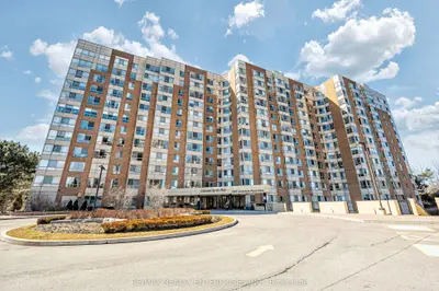 1485 Lakeshore Road E 1112, Mississauga, On L5e 3g2