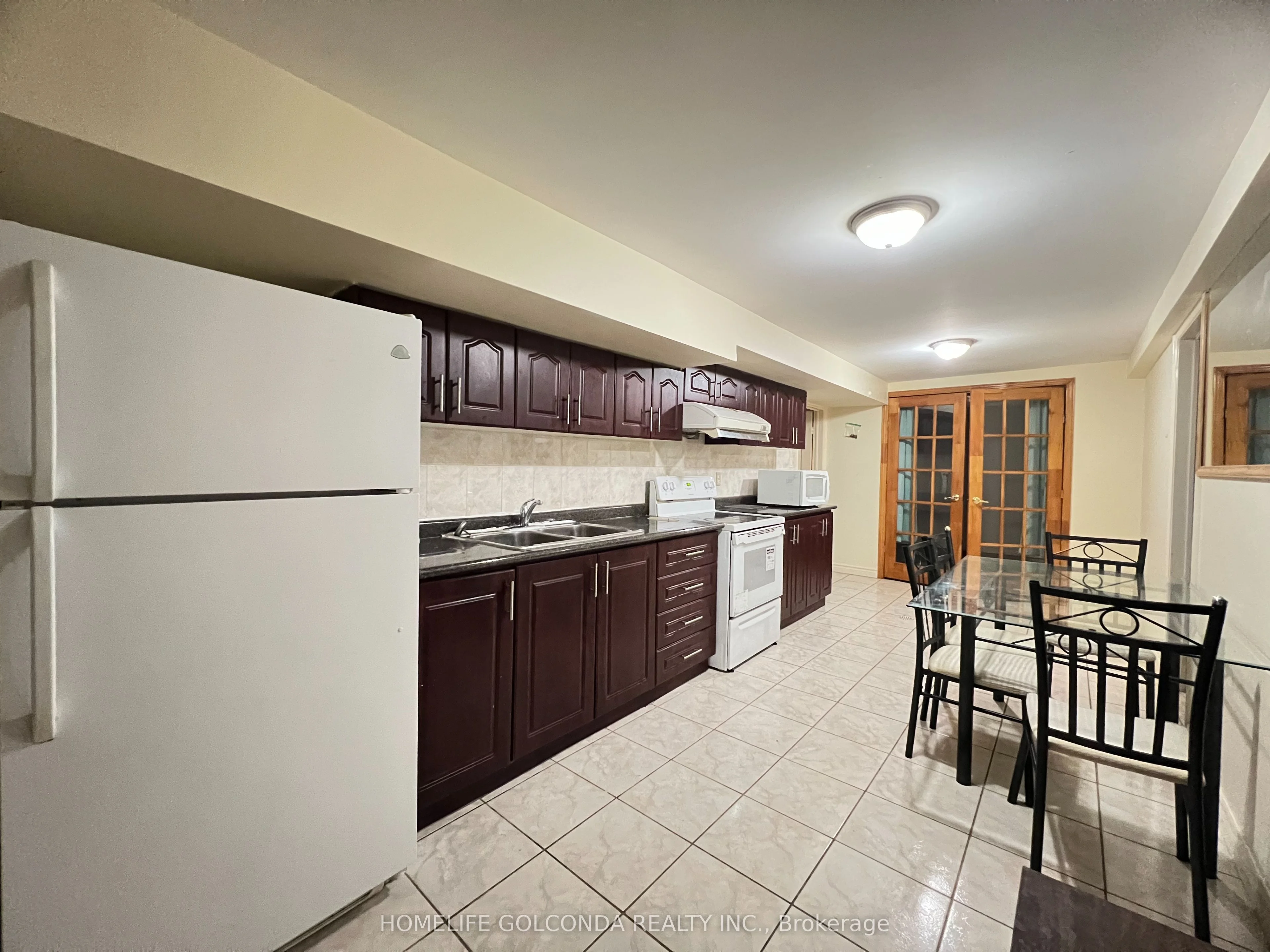 277 Huntington Ridge Drive Basement, Mississauga, ON L5R 1R8