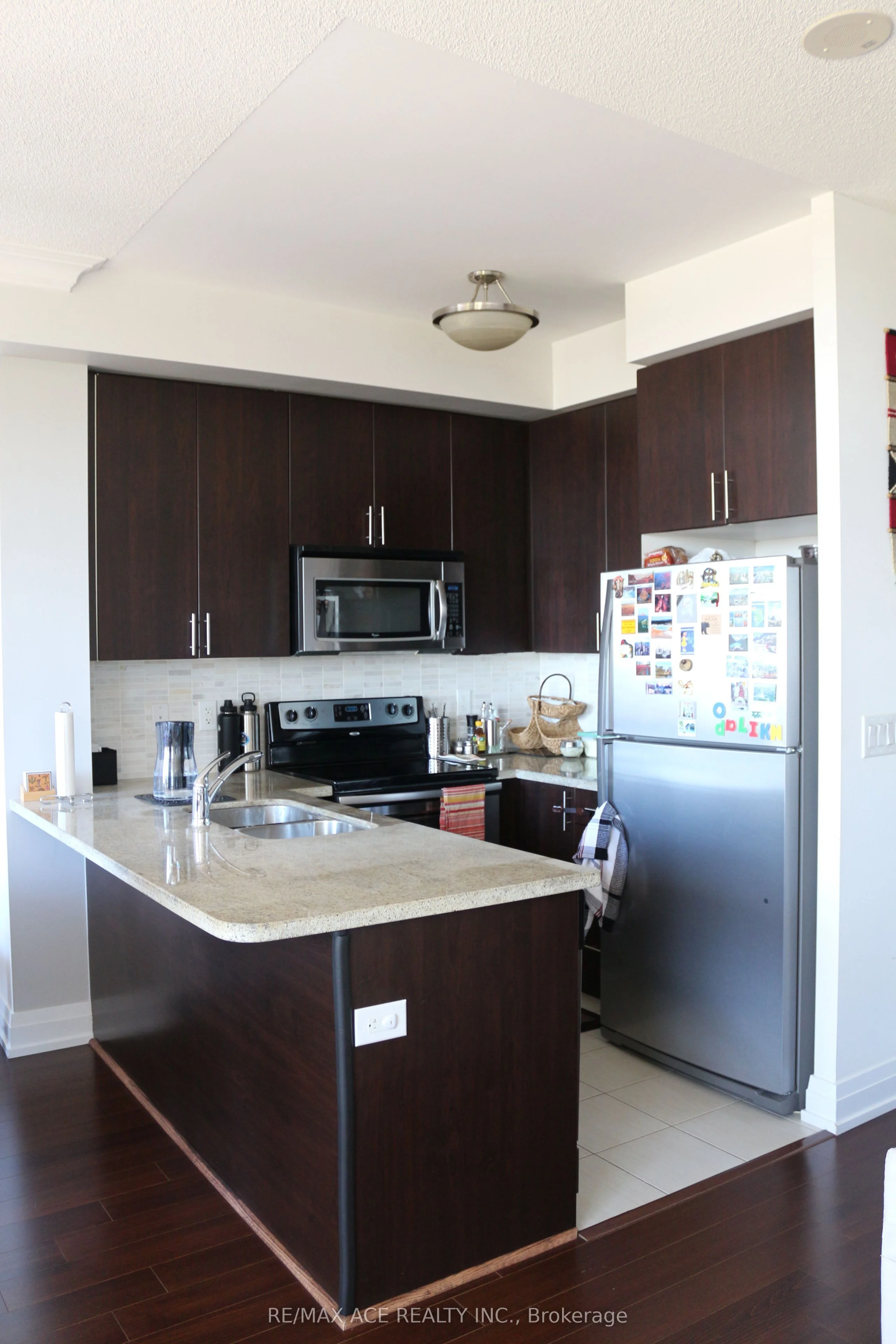 1060 Sheppard Avenue W PH05, Toronto W05, ON M3J 0G7