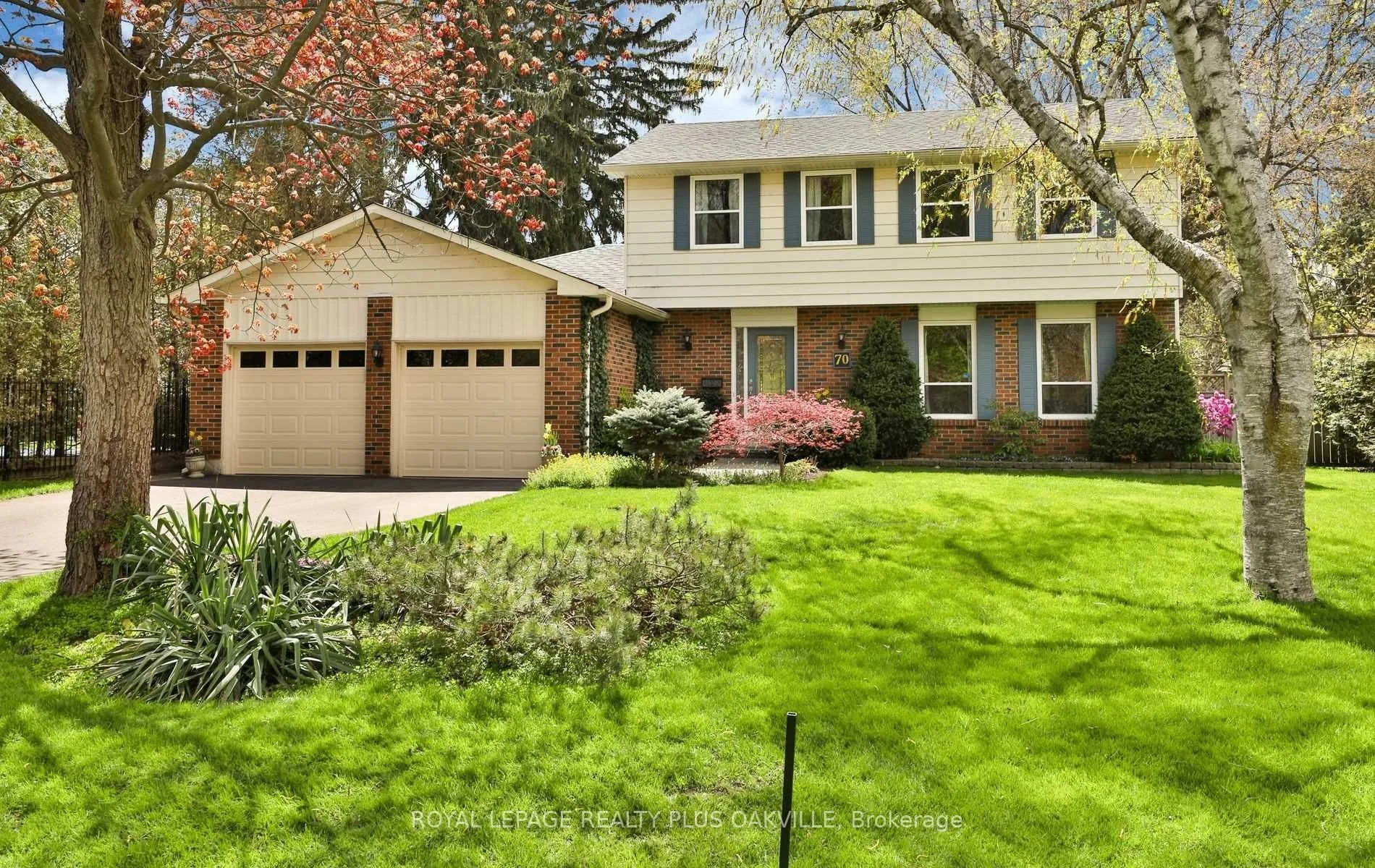 Detached in Oakville