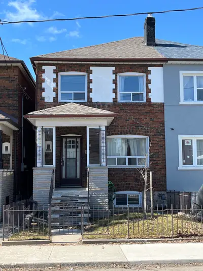 44 Carling Avenue, Toronto W02, On M6g 3s1