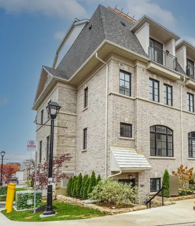 1 Wasdale Road 119, Mississauga, On L5m 2r2
