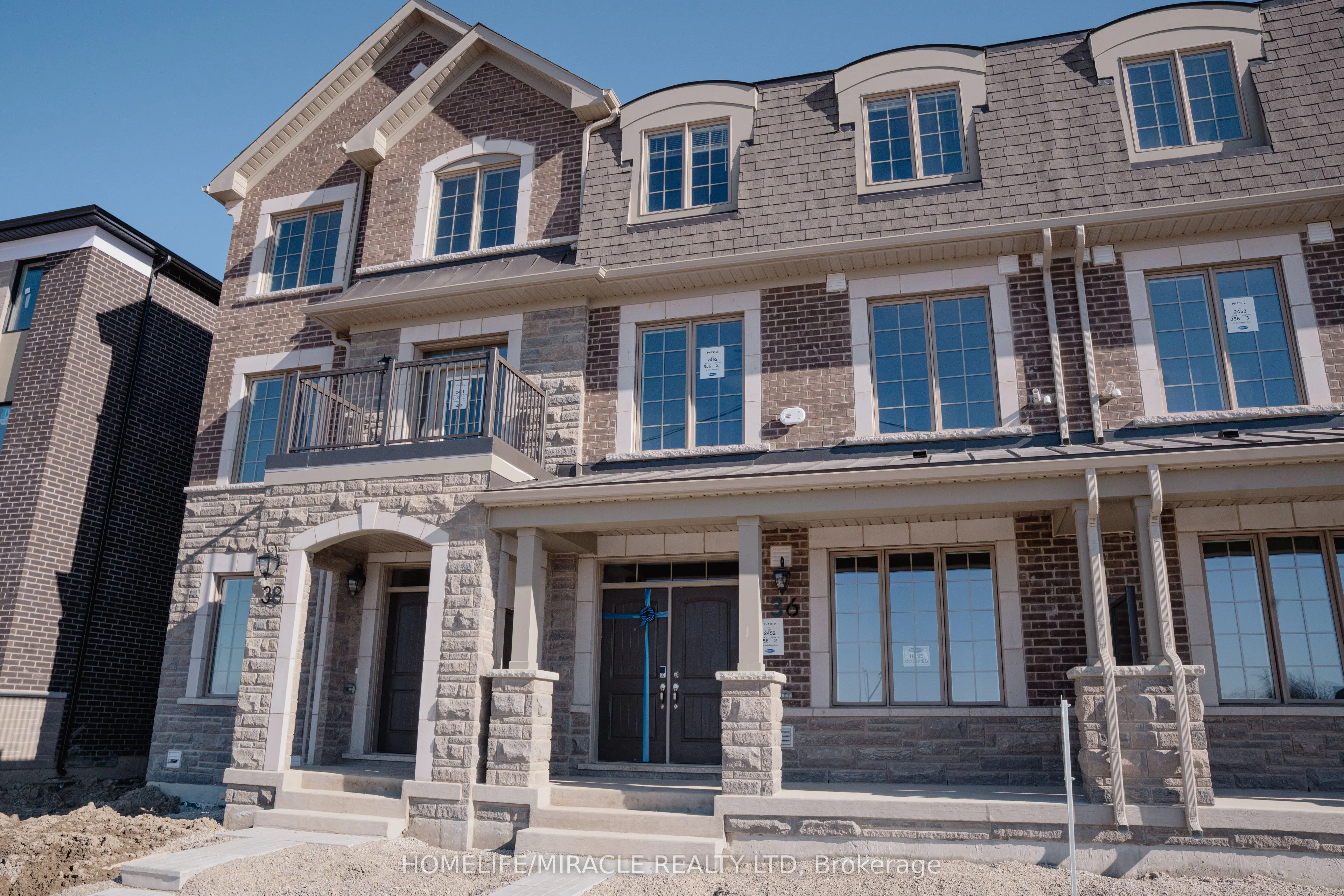 Att/Row/Townhouse in Caledon