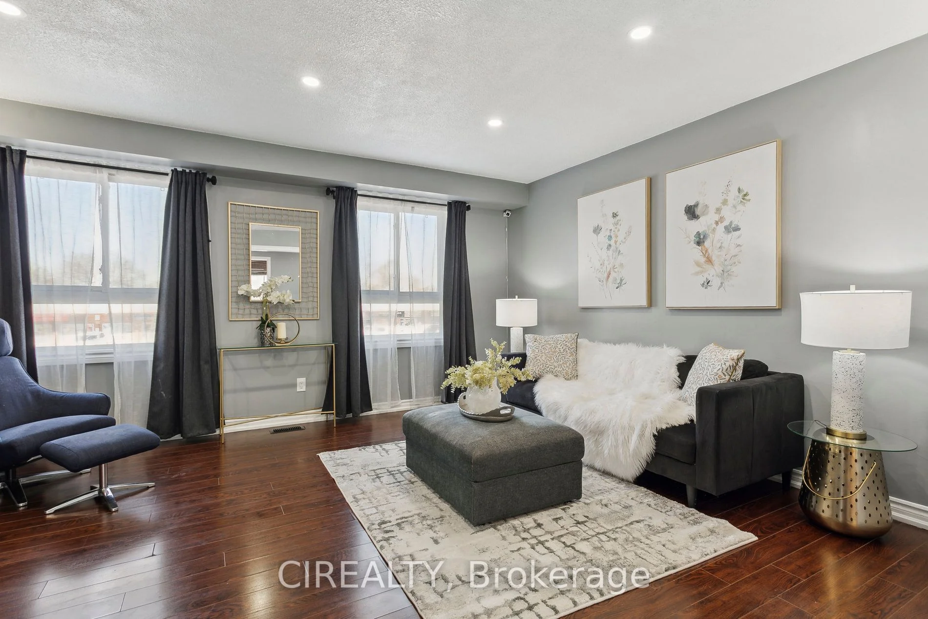 Condo Townhouse in Mississauga