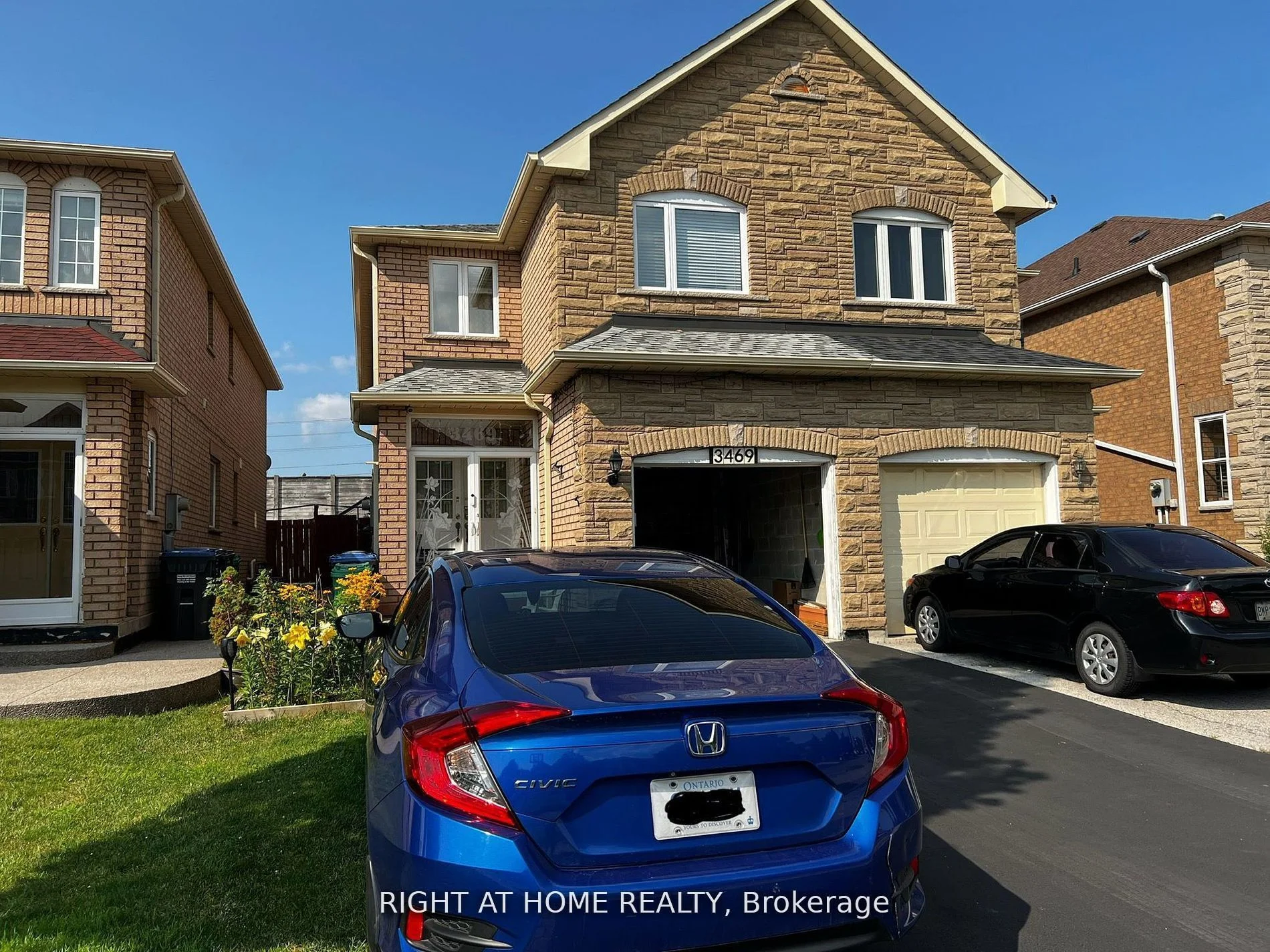 3469 Gandhi Way, Mississauga, ON L5B 4E7