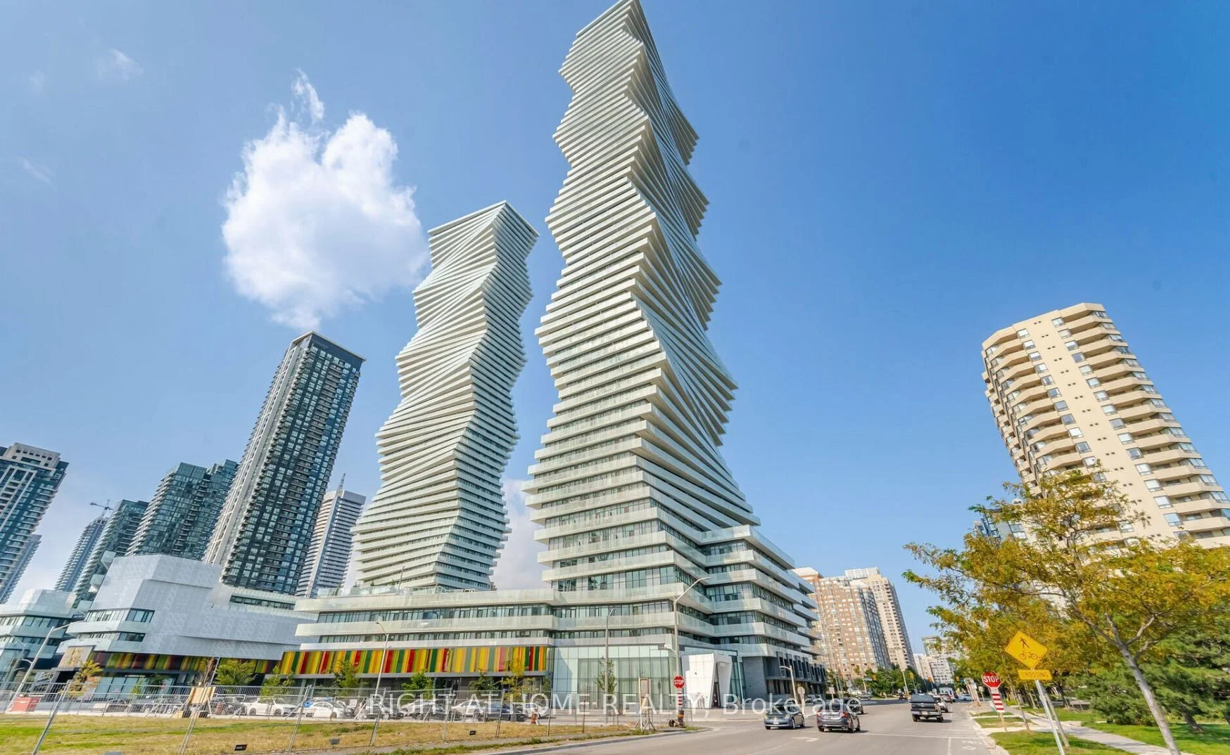 3883 Quartz Road 4104, Mississauga, On L5b 0m4