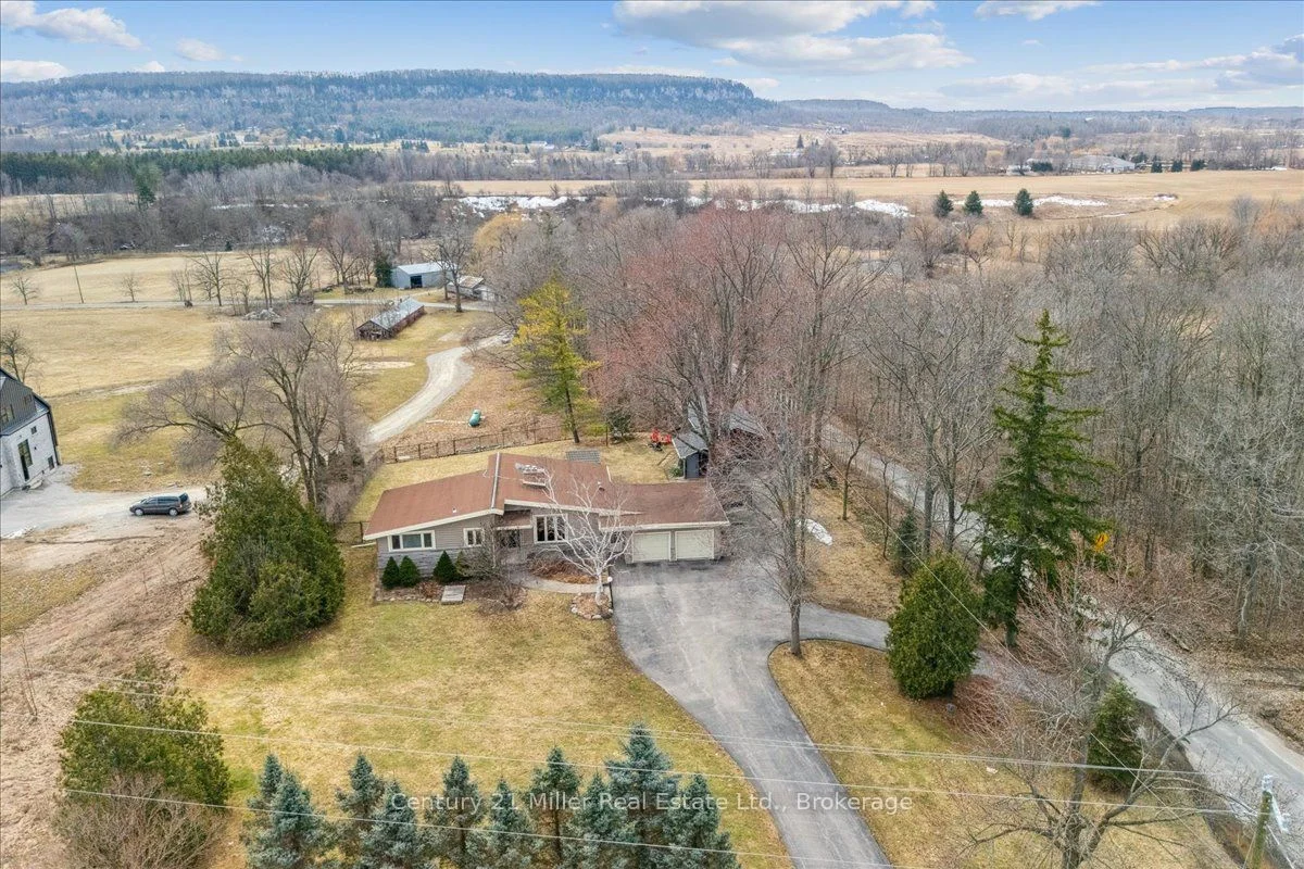 Detached in Burlington