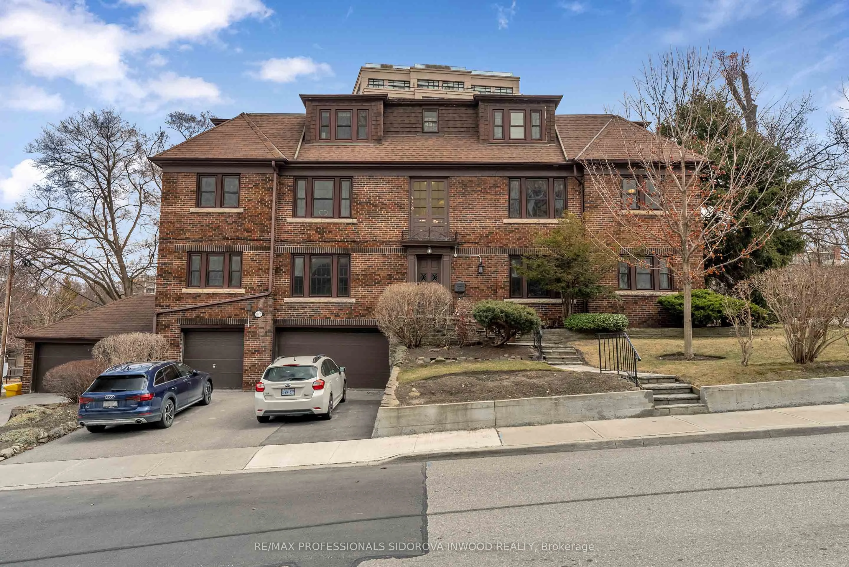 2512 Bloor Street W 3, Toronto W01, On M6s 1r7