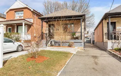 Detached in Toronto